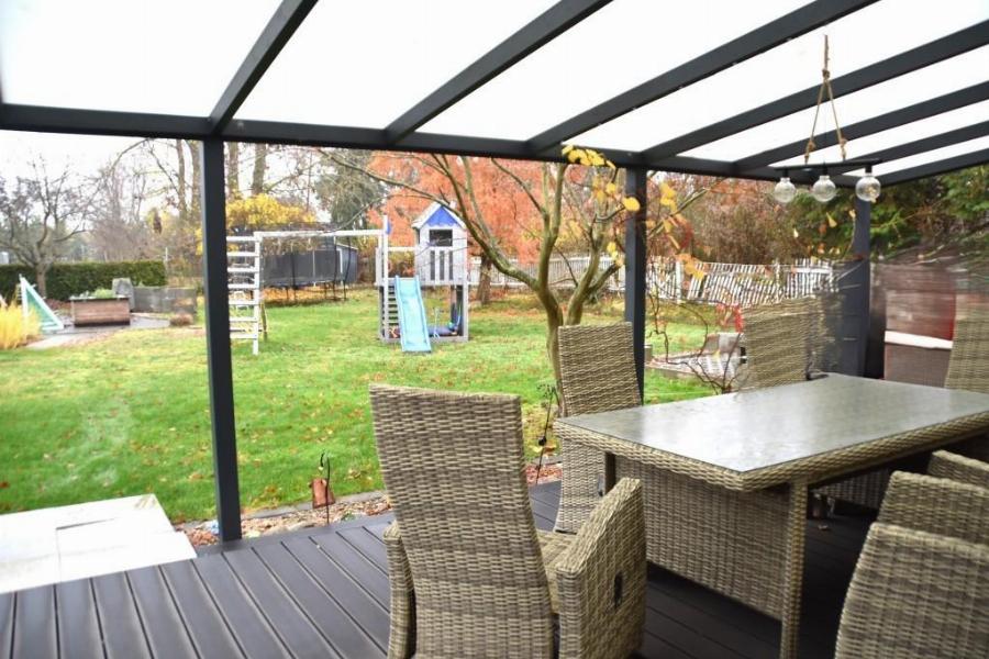überdachte Terrasse