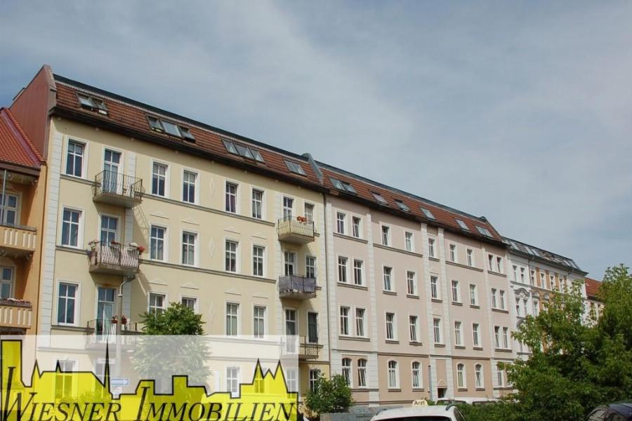 Straßenansicht